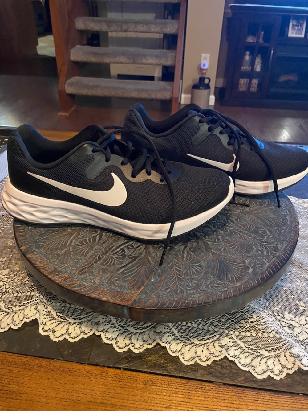 Nike Black and Women’s Athletic Running Sneakers - Picture 4 of 7